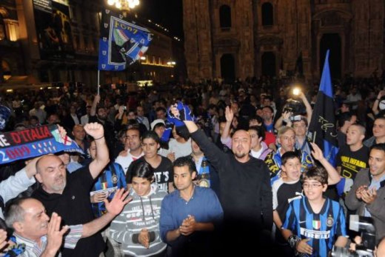 FOTO si VIDEO - cele mai TARI imagini de la petrecerea lui Inter 17!_17