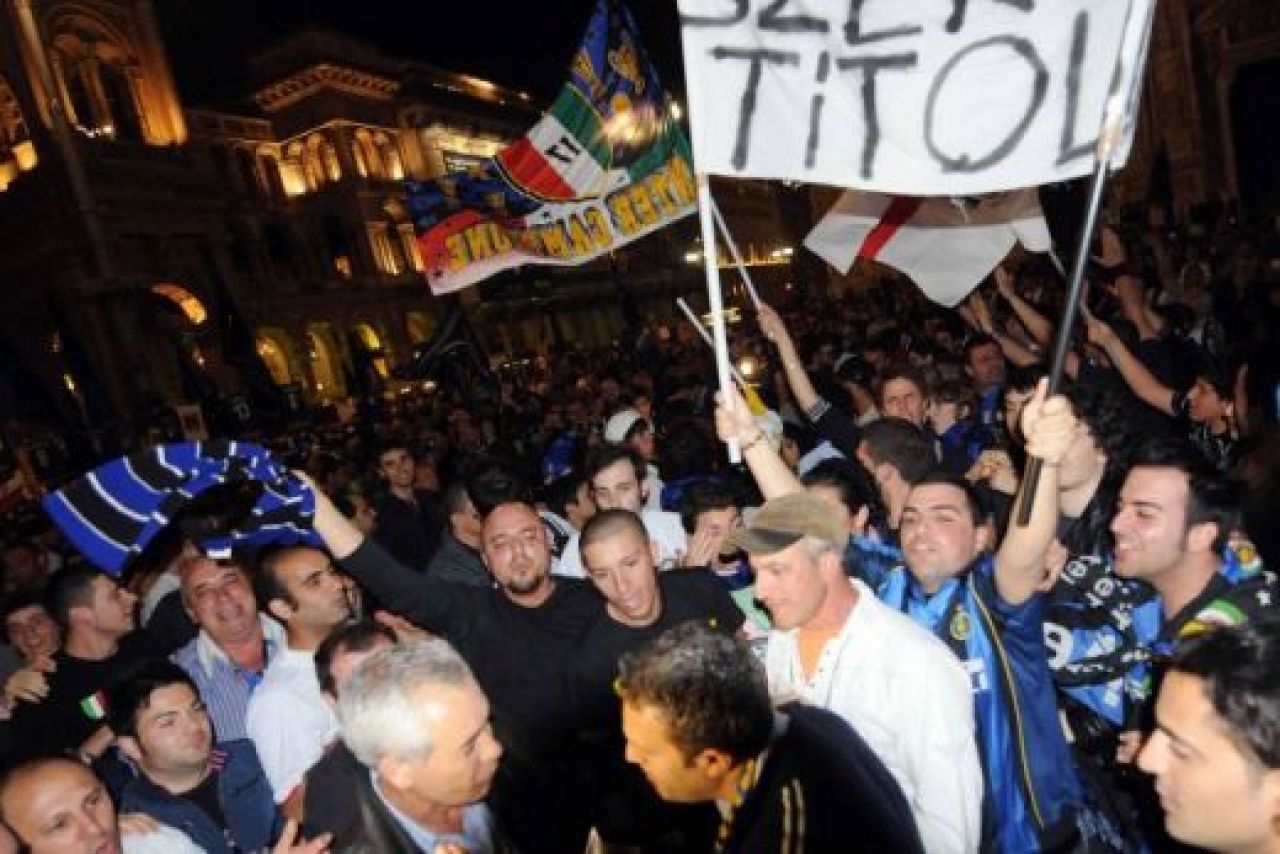 FOTO si VIDEO - cele mai TARI imagini de la petrecerea lui Inter 17!_21