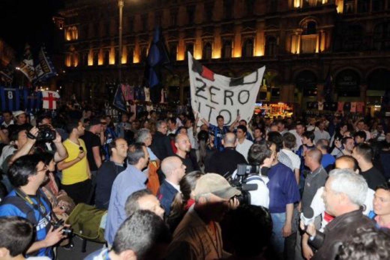 FOTO si VIDEO - cele mai TARI imagini de la petrecerea lui Inter 17!_25