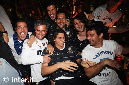 FOTO si VIDEO - cele mai TARI imagini de la petrecerea lui Inter 17!_60