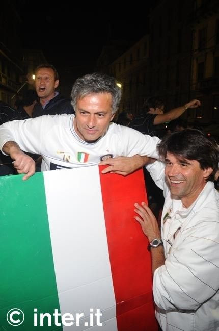 FOTO si VIDEO - cele mai TARI imagini de la petrecerea lui Inter 17!_63