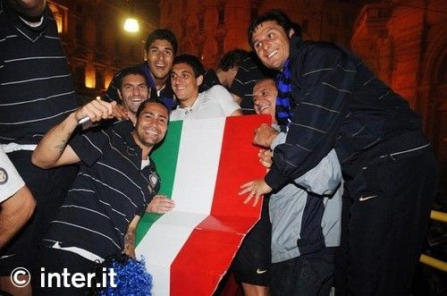 FOTO si VIDEO - cele mai TARI imagini de la petrecerea lui Inter 17!_65