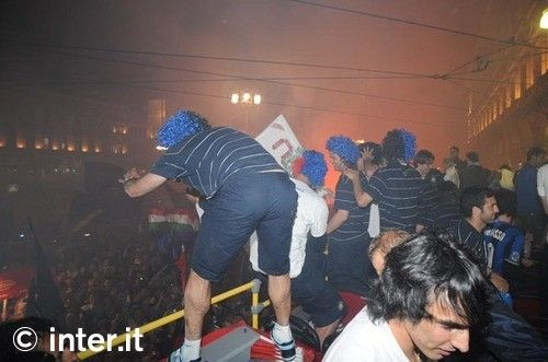 FOTO si VIDEO - cele mai TARI imagini de la petrecerea lui Inter 17!_66