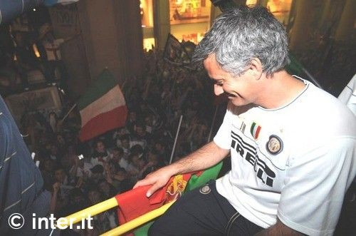 FOTO si VIDEO - cele mai TARI imagini de la petrecerea lui Inter 17!_82