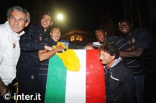 FOTO si VIDEO - cele mai TARI imagini de la petrecerea lui Inter 17!_87