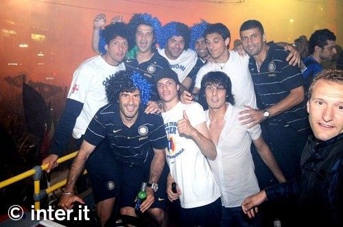 FOTO si VIDEO - cele mai TARI imagini de la petrecerea lui Inter 17!_86