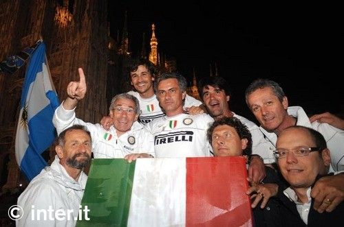 FOTO si VIDEO - cele mai TARI imagini de la petrecerea lui Inter 17!_92