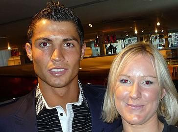 Jucatorii lui Manchester United au sarbatorit castigarea campionatului la un restaurant italian!_3