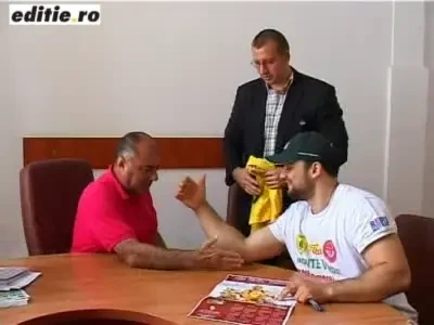 Primarul&nbsp;Craiovei, la un pas de a-i rupe mana lui Oncescu! Crezi ca a fost fair-play?