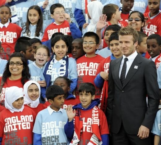 FOTO: Beckham si Rooney au lansat candidatura Angliei la Cupa Mondiala din 2018!_16