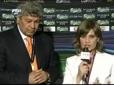 Lucescu a adus cupa la ProTV: "Este extraordinar! Asa ramai in istorie!"