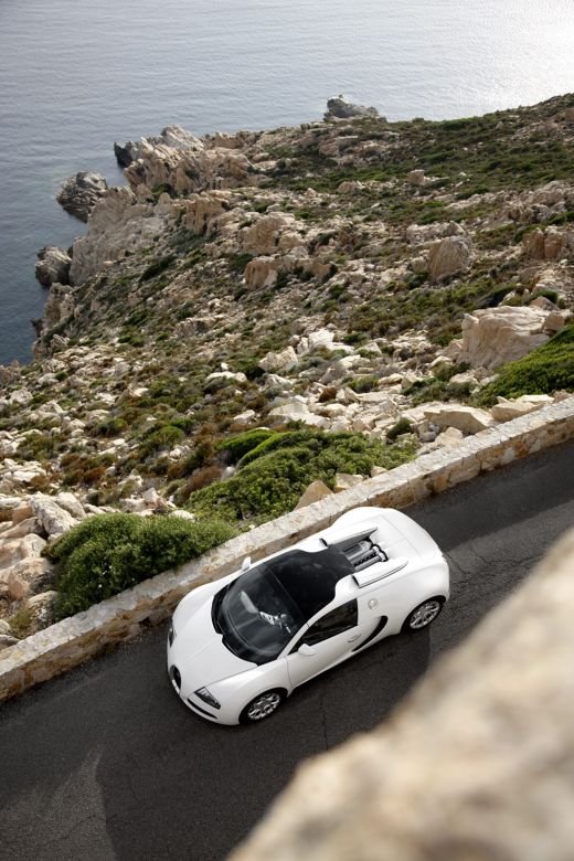 Cadoul perfect pentru C. Ronaldo daca bate la Roma: Bugatti Grand Sport de 1,4 milioane de euro!_7