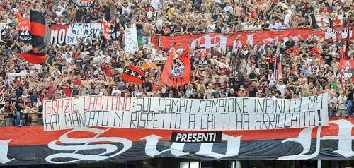 Omul cu care s-au batut Hagi, Laca sau Dan Petrescu - Paolo Maldini se retrage din fotbal! Vezi ce a insemnat Maldini pentru Milan:_11