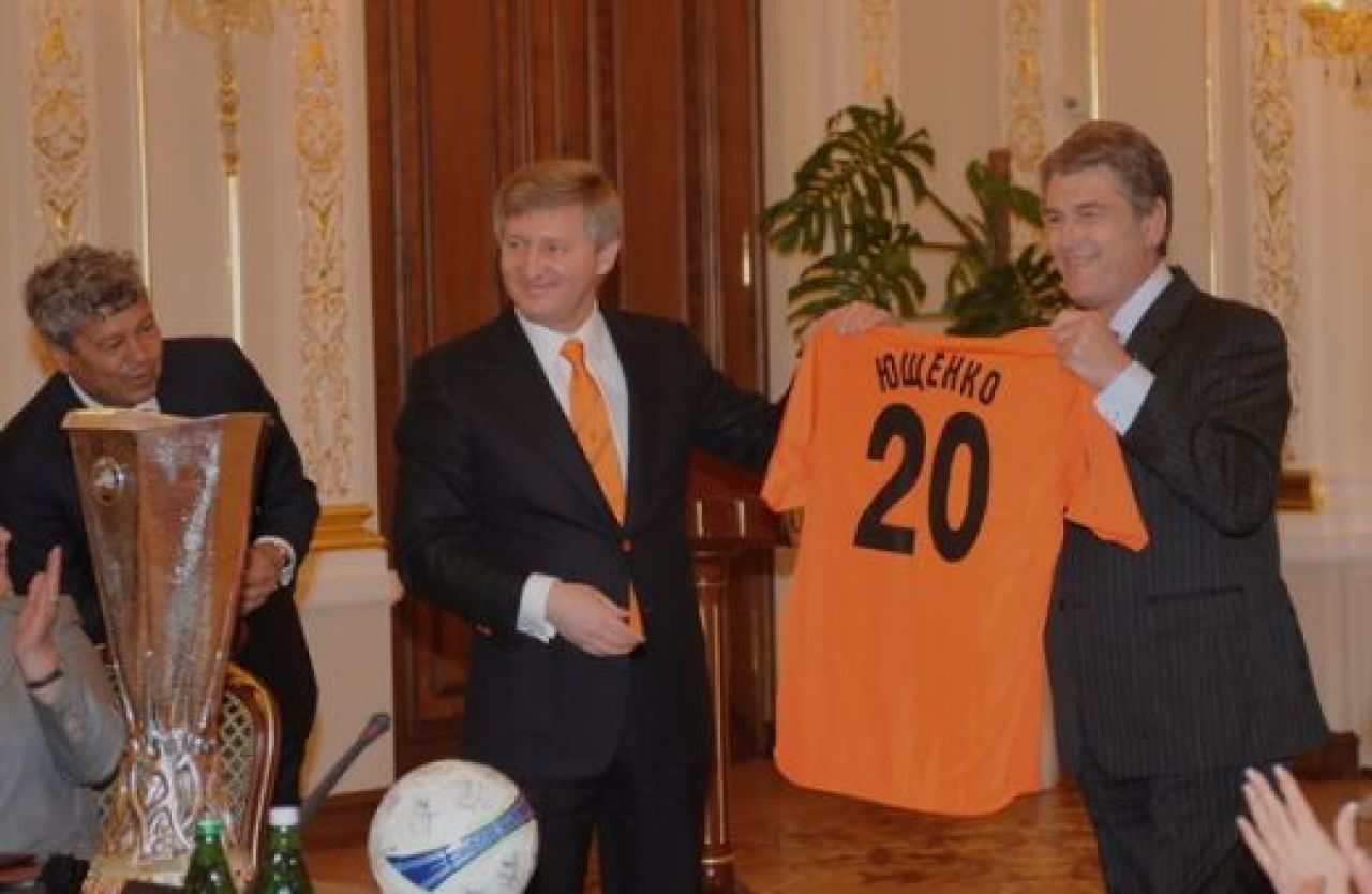Presedintele Ucrainei i-a decorat pe Mircea Lucescu si Razvan Rat! VEZI FOTO:_21