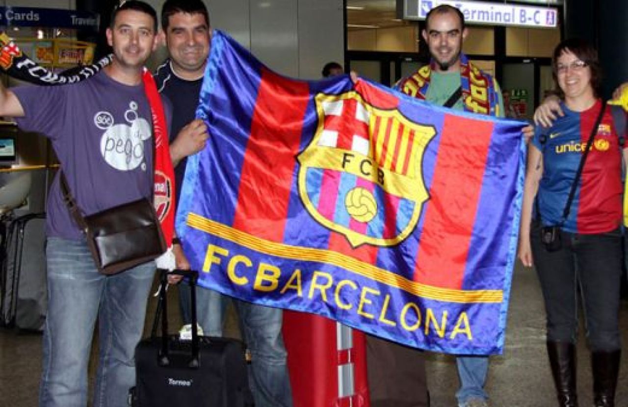 MECIUL ANULUI! Un nou incident la Roma: un american a fost injunghiat de un fan al lui United!_6