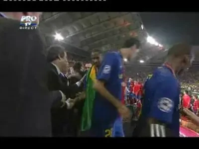 VIDEO / Jucatorii Barcelonei isi primesc medaliile de campioni