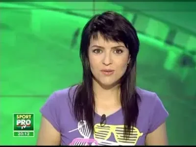 Se joaca cu RAMA! Vezi cum isi pierde timpul Valuev inainte de meciul cu Chagaev