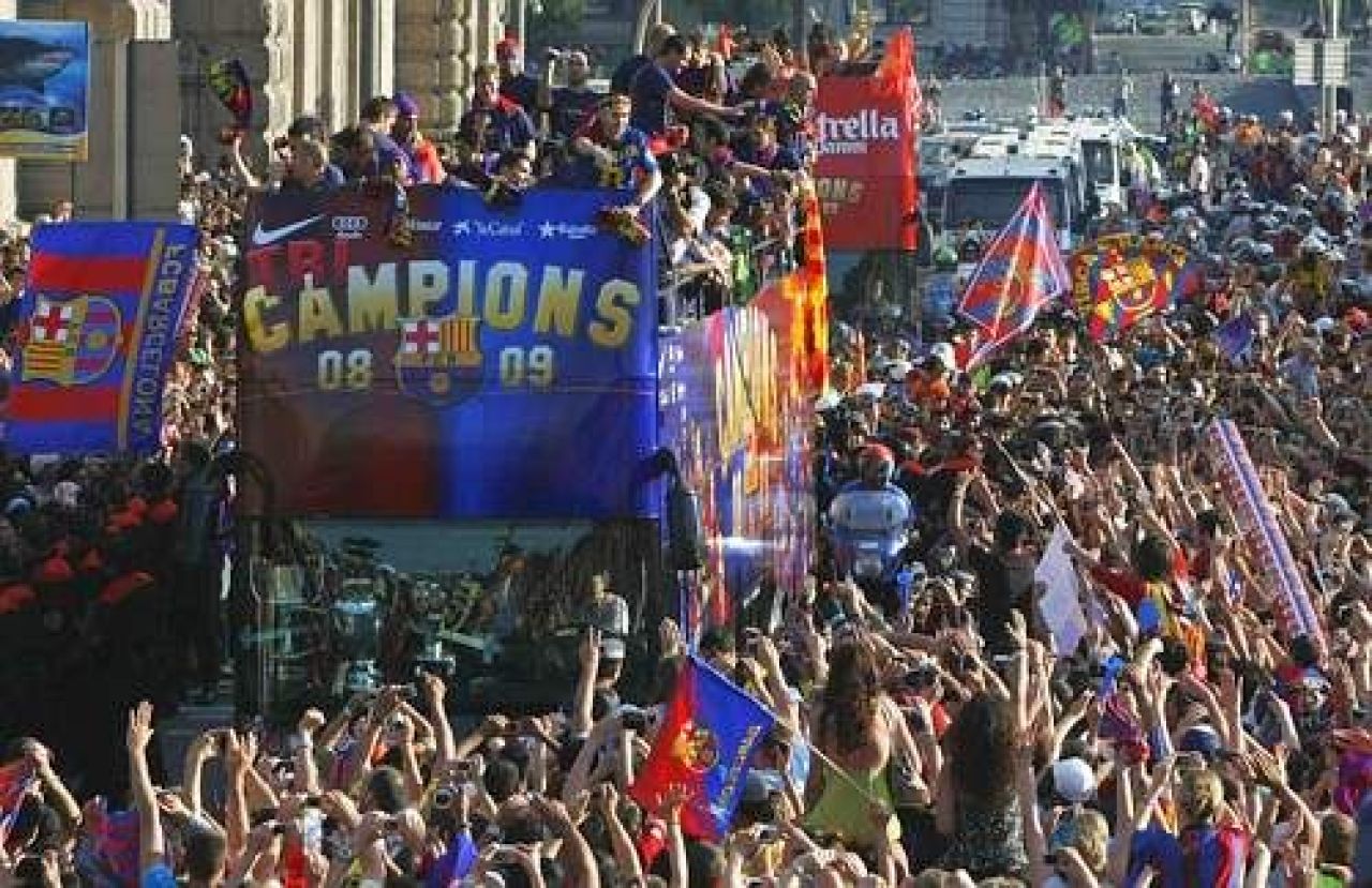 Messi a fost votat cel mai bun jucator din UCL! VIDEO: imagini cu nebunia de la Barcelona_9