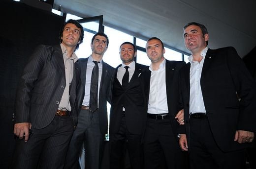SUPER FOTO! Hagi a sarbatorit la Istanbul 9 ani de la castigarea Cupei UEFA cu Galata_4