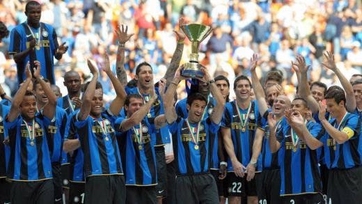 FOTO! Chivu a sarbatorit titlul cu Natalia in brate!_10