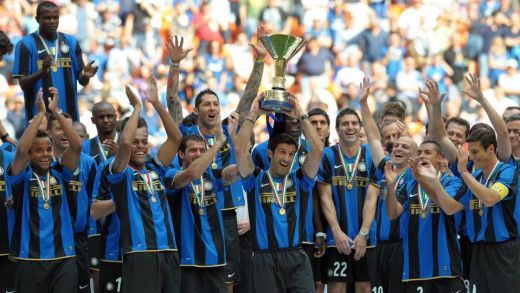 FOTO! Chivu a sarbatorit titlul cu Natalia in brate!_10