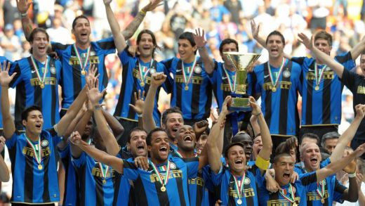 FOTO! Chivu a sarbatorit titlul cu Natalia in brate!_12