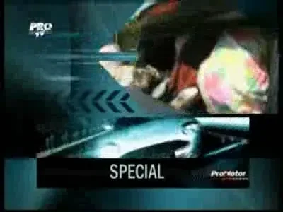 VIDEO! Un nou record smart: 22 de copii intr-un Smart Cabrio!