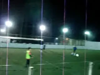 Atractie aproape...fatala! Vezi cea mai stupida accidentare!