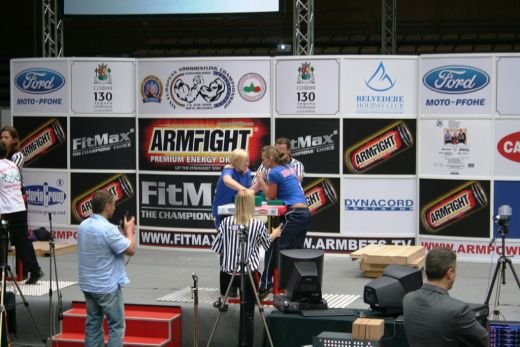 Oncescu si Valahu promit sa-i rupa pe bulgari! VEZI ce s-a intamplat in prima zi la Euroarm 2009!_3