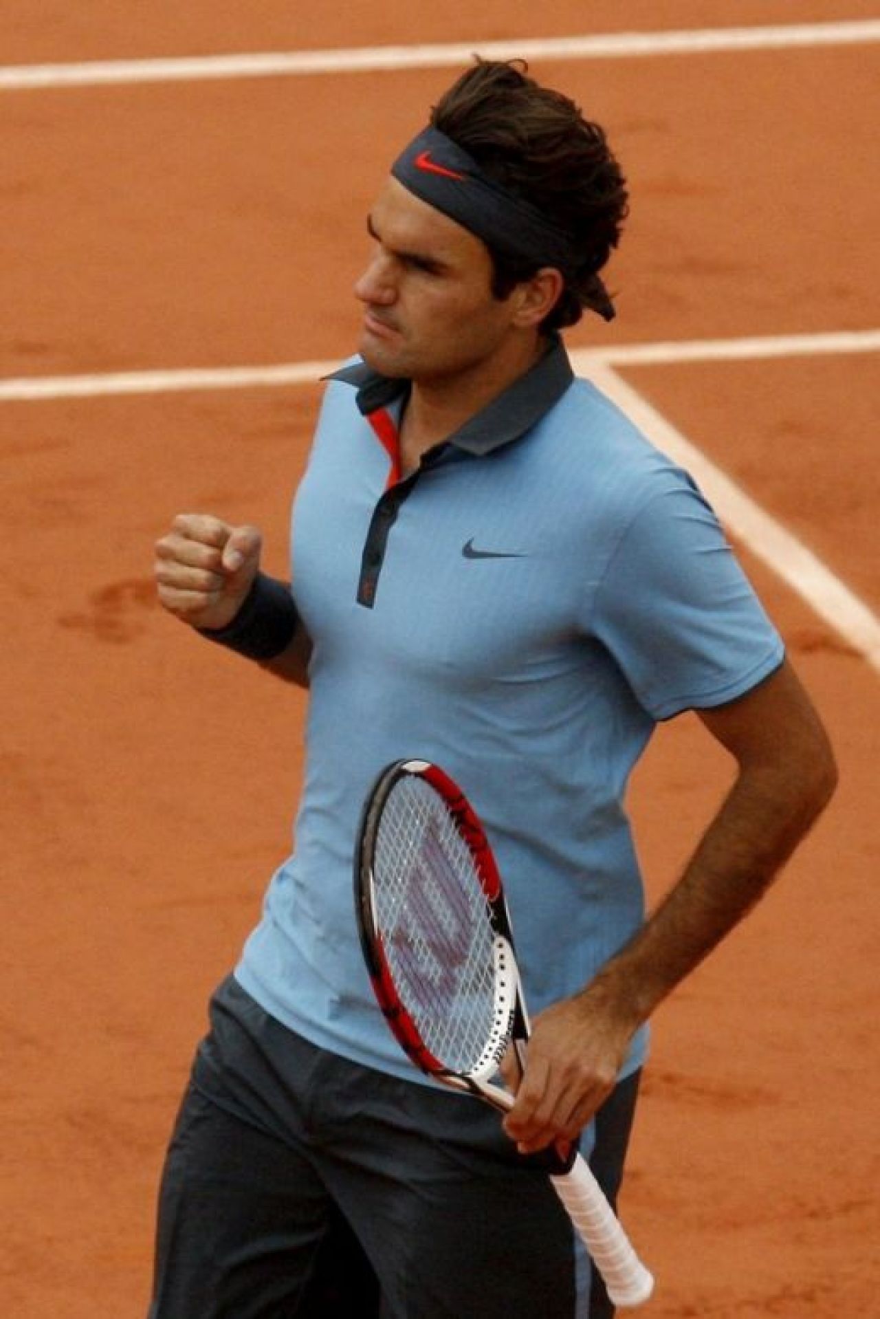 Federer in lacrimi! A castigat primul sau Roland Garros in finala cu Soderling!_13
