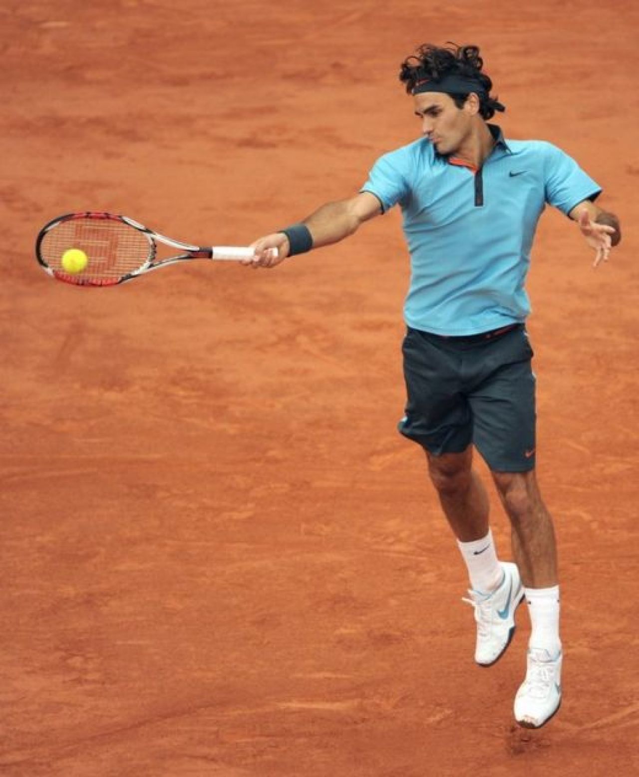 Federer in lacrimi! A castigat primul sau Roland Garros in finala cu Soderling!_17