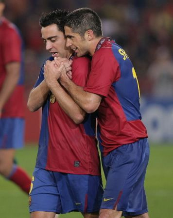 Sylvinho, un DOMN isi ia ADIO! Vezi cele mai tari 30 de poze cu Sylvinho in tricoul Barcelonei!_4