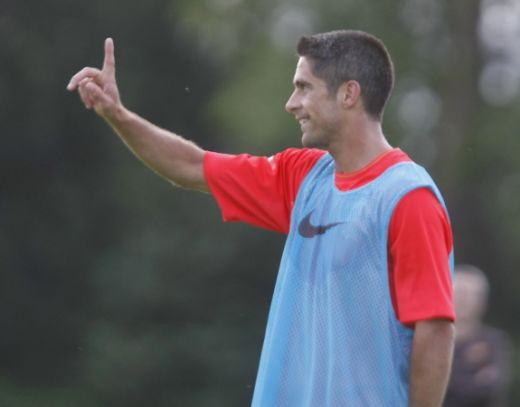 Sylvinho, un DOMN isi ia ADIO! Vezi cele mai tari 30 de poze cu Sylvinho in tricoul Barcelonei!_6