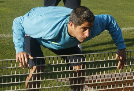 Sylvinho, un DOMN isi ia ADIO! Vezi cele mai tari 30 de poze cu Sylvinho in tricoul Barcelonei!_16