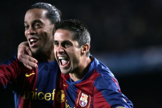 Sylvinho, un DOMN isi ia ADIO! Vezi cele mai tari 30 de poze cu Sylvinho in tricoul Barcelonei!_19