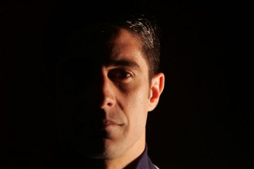 Sylvinho, un DOMN isi ia ADIO! Vezi cele mai tari 30 de poze cu Sylvinho in tricoul Barcelonei!_30