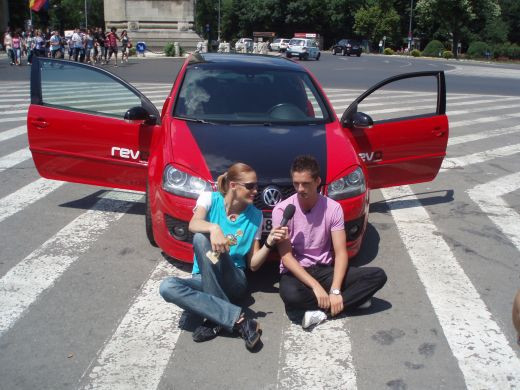 Vezi un super Volkswagen Golf GTI cu motor 2 l turbo si 350 CP, sambata, ProMotor, ora 12:30, la Pro TV. _6