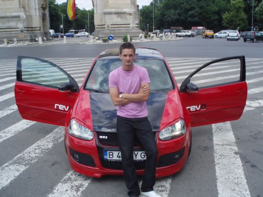 Vezi un super Volkswagen Golf GTI cu motor 2 l turbo si 350 CP, sambata, ProMotor, ora 12:30, la Pro TV. _9