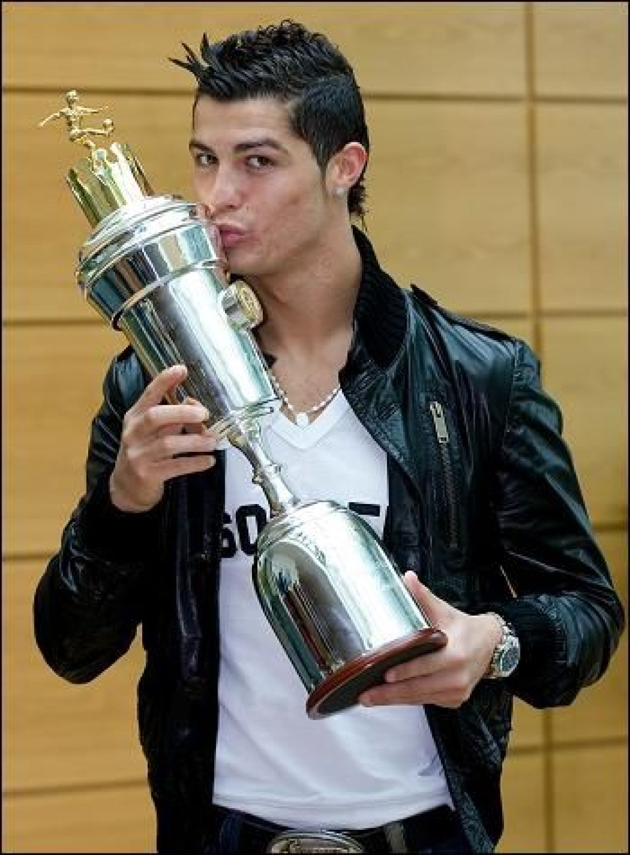 VIDEO / De ce a dat Realul 94 de milioane pe Ronaldo!_14