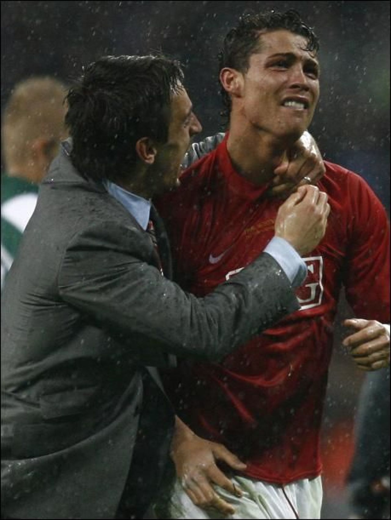 Ronaldo socheaza: