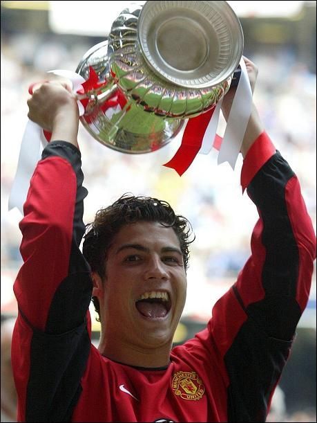 Ronaldo socheaza: