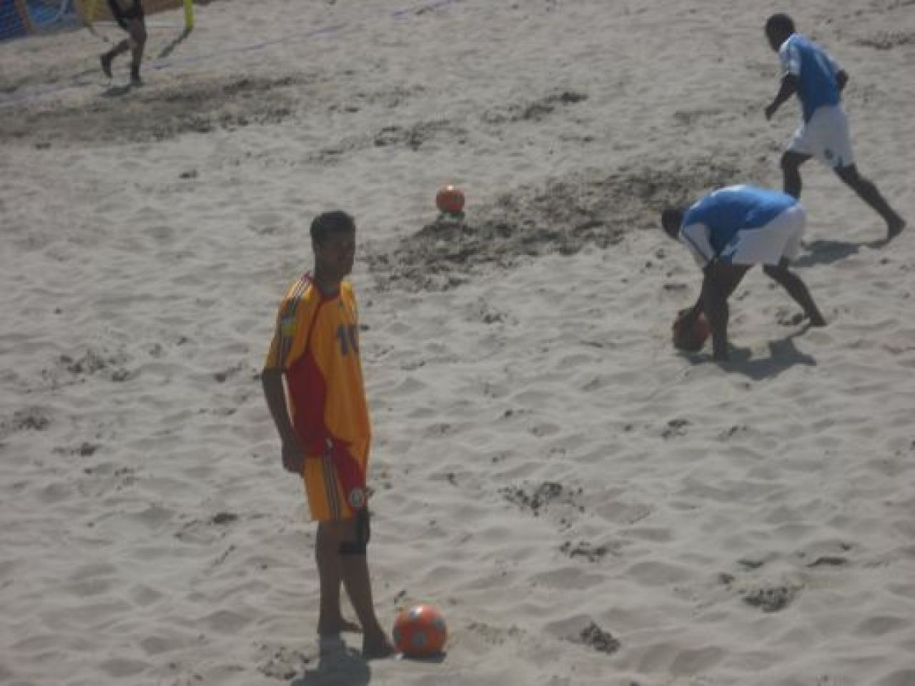 Romania a facut senzatie la CM de fotbal pe plaja: VEZI FOTO!_2