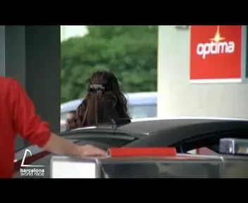 VIDEO / David Villa si-a tras un nou look pentru Real, Barca sau Manchester!