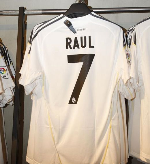 Ibrahimovici, aproape de Real! Vezi cum arata noul echipament al Realului:_7