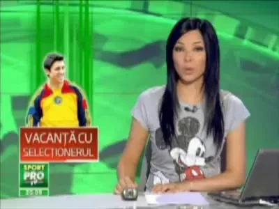 Marica si-a adus iubita in Creta, unde-si face vacanta alaturi de Razvan&nbsp;Lucescu