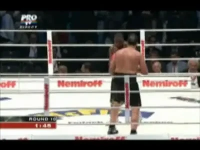 Alexander Ustinov l-a batut la puncte pe Michael Sprott