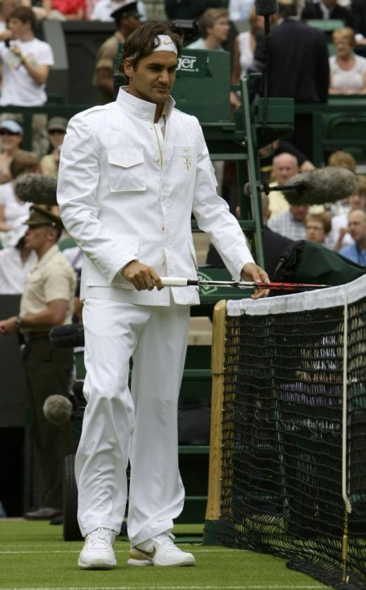 Cum se imbraca un campion? Vezi ce intrare si-a facut Federer la Wimbledon_4