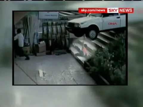 Incredibil!&nbsp;Un sofer maniac, la un pas sa omoare un copil de 4 ani!