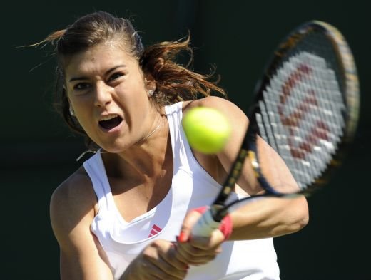 FOTO: Sorana, sarcina criminala in turul III la Wimbledon! Joaca cu Azarenka, favorita nr 8!_2