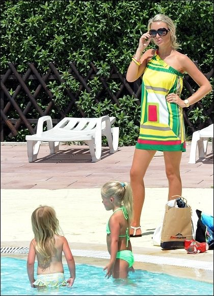 FOTO / Premier League s-a mutat pe plaja.._23